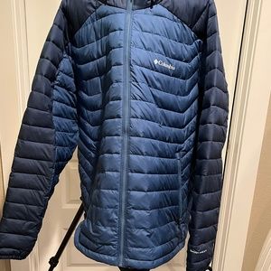 Columbia Coat w/ hood
